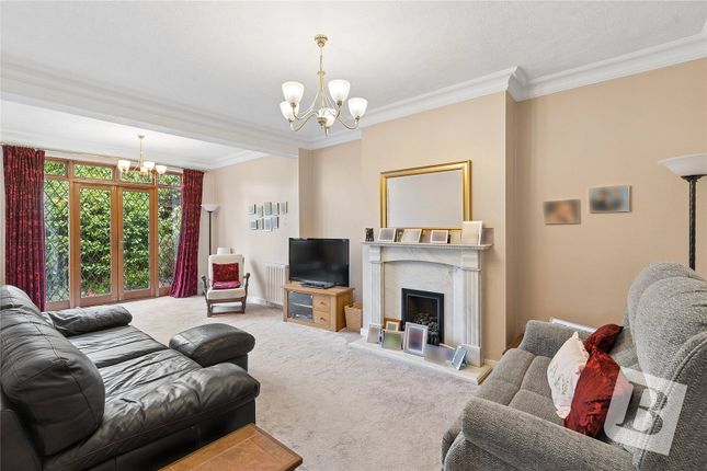 38, Clayton Avenue, Upminster photo 2