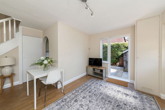 13 The Court, Abingdon photo 2