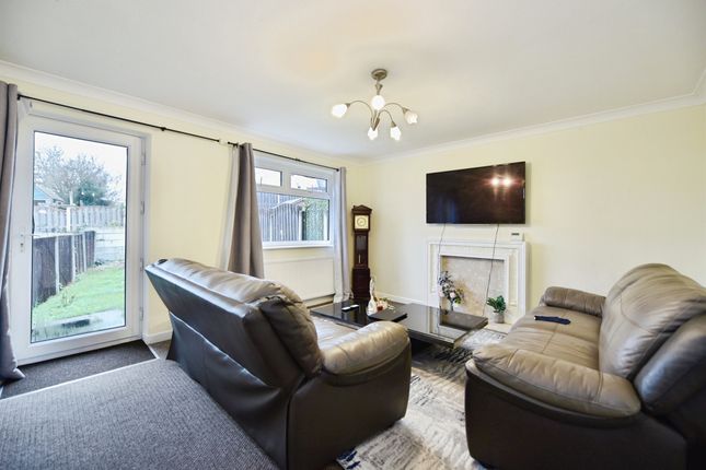 5, Dycott Road, Rotherham photo 4