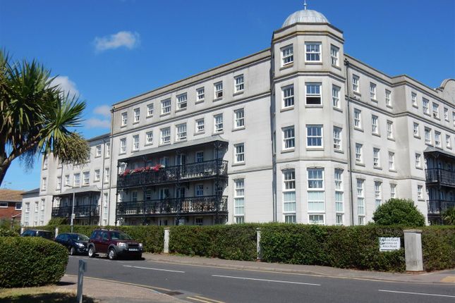 Thumbnail Flat to rent in Imperial Court, Marine Parade West, Clacton-On-Sea