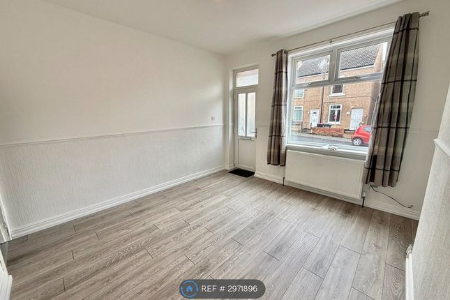 Claypit Lane, Rawmarsh, Rotherham photo 3