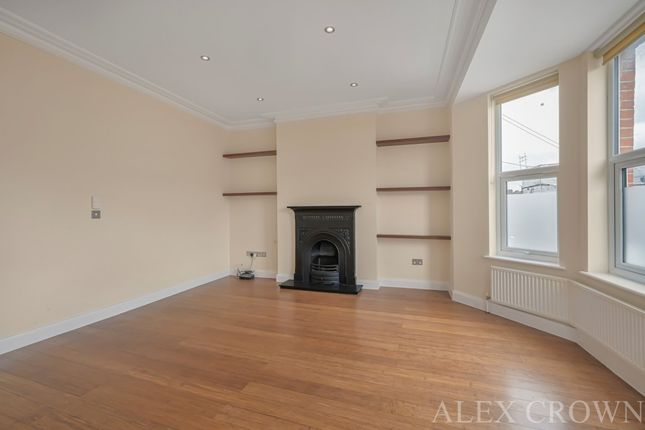 00T, Bathurst Gardens, London photo 4