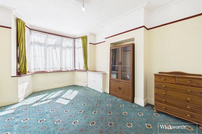 89, Bertram Road, London photo 2