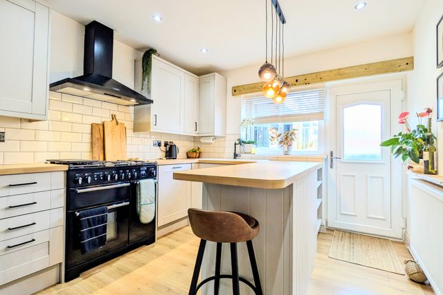 89 Heolgerrig, Merthyr Tydfil photo 2