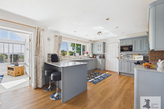 South View, Caemorgan Road, Cardigan photo 4