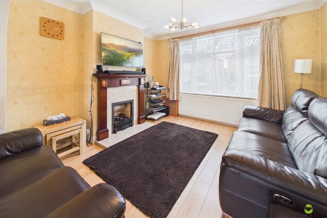 92, Preston Drive, Bexleyheath photo 2