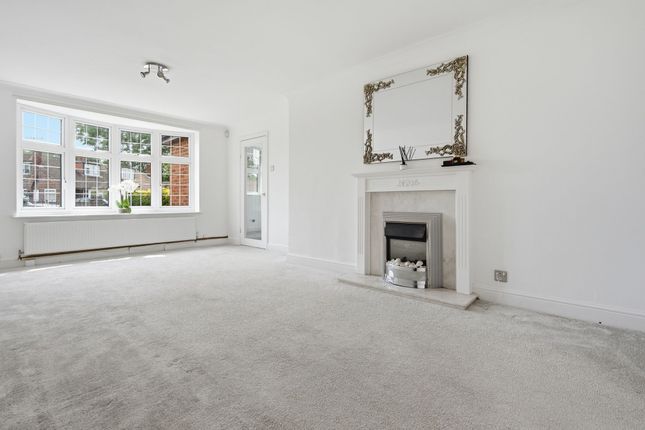 22 Walpole Road, Windsor photo 2