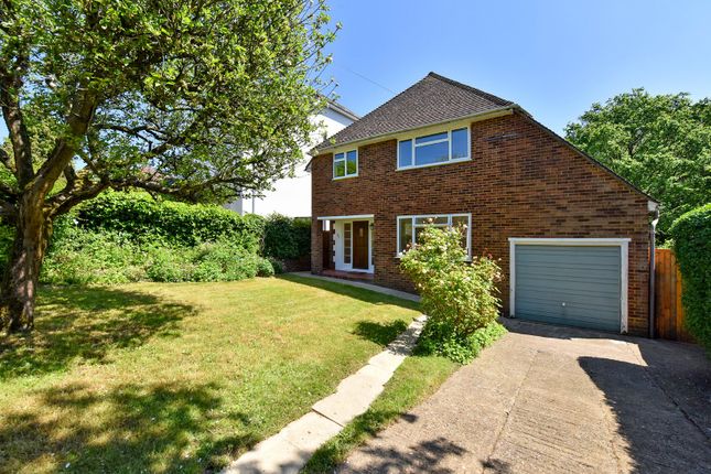 Thumbnail Detached house to rent in Cherry Tree Road, Beaconsfield, Buckinghamshire