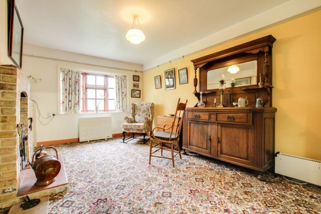 Fremnells Hawkswood Road, Billericay photo 4
