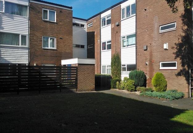 Flat to rent in Villa Court, Telford, Madeley