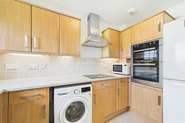 Archers Court, Elmside Walk, Hitchin photo 3