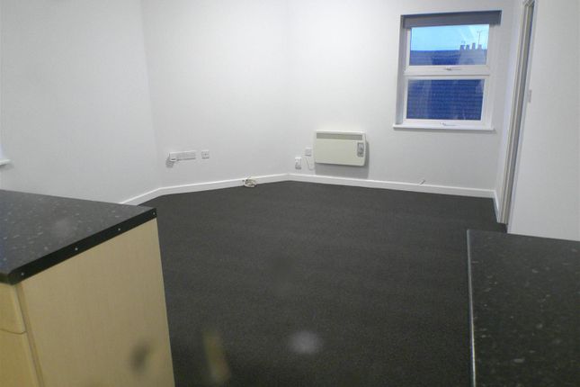 11c, Strode Road, Wellingborough photo 4