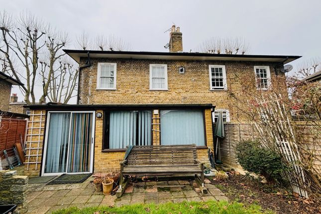Semi-detached house for sale in Isle Of Dogs, Canary Wharf, London