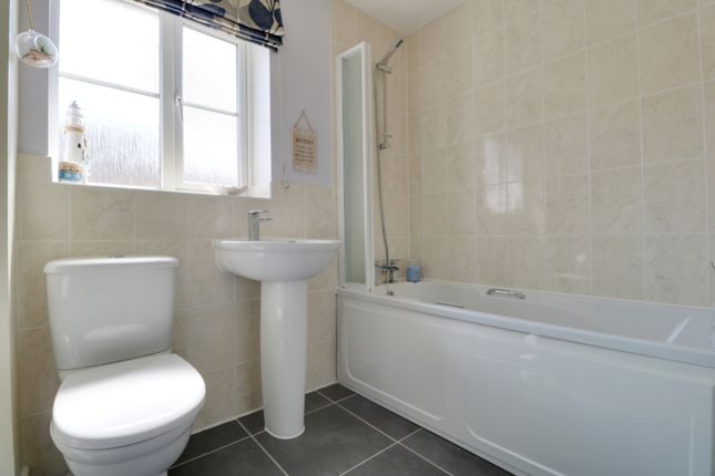 Detached house for sale in Scarsdale Way, Grantham