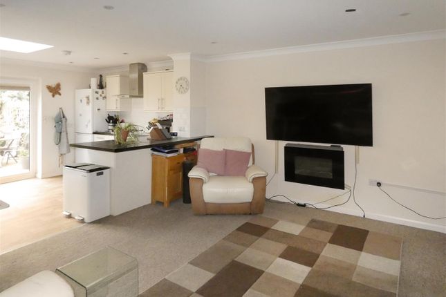 22a, Mill Lane, Rustington photo 4