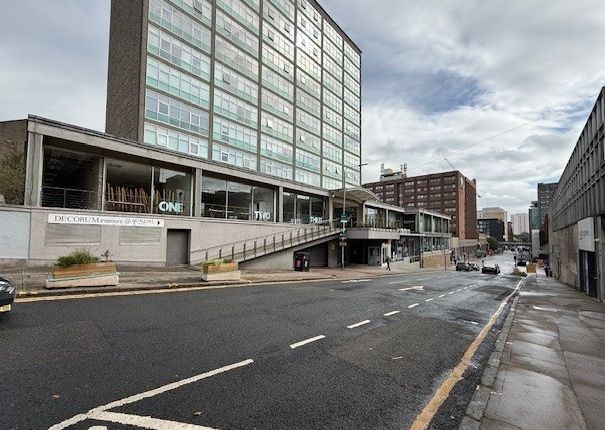 134 Renfrew St Glasgow G3 6st