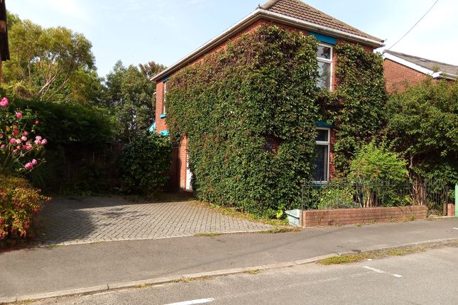 Thumbnail Detached house for sale in Osborne Road, Totton, Southampton