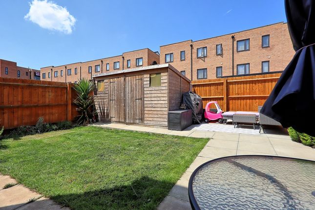 13, Brookfield Drive, Stanford-le-Hope photo 2