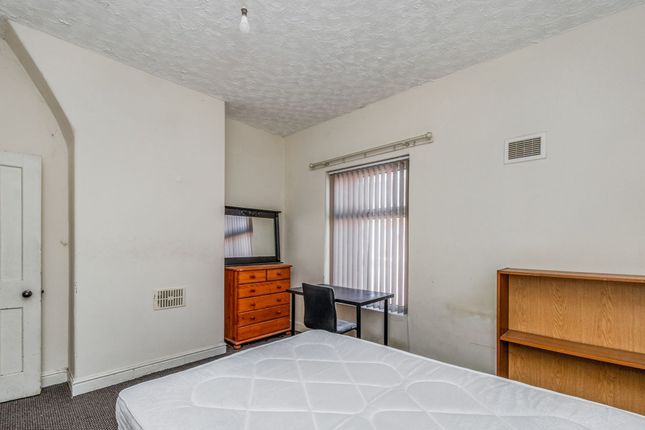25 Newport Street, Manchester photo 4