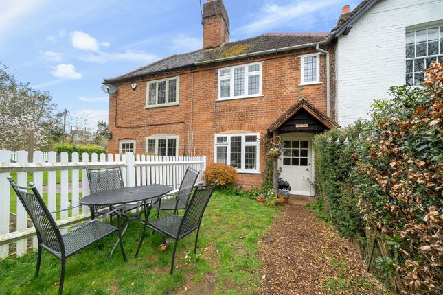 2-bed house on Green Cottage, Burchetts Green Road, Burchetts Green, £400,000