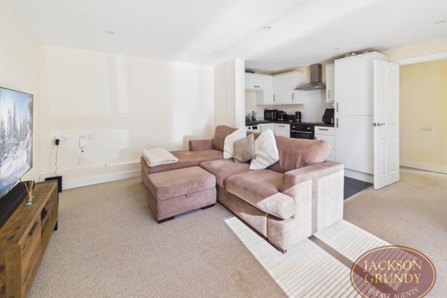 1, Ashby Wood Drive, Northampton photo 3