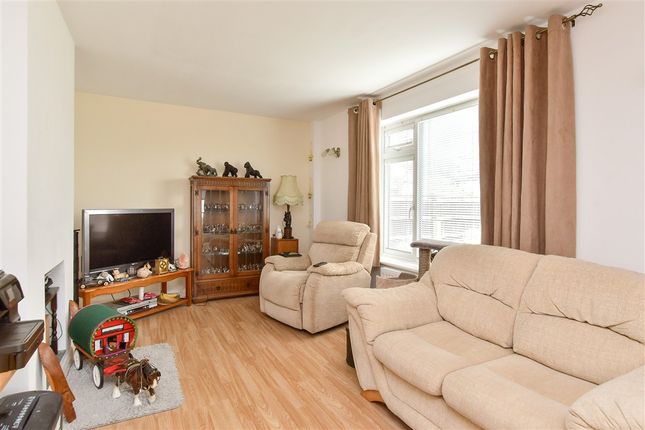Stanstead Crescent Woodingdean, Brighton photo 3