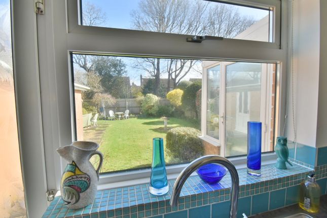 10, Albany Drive, Wimborne photo 4