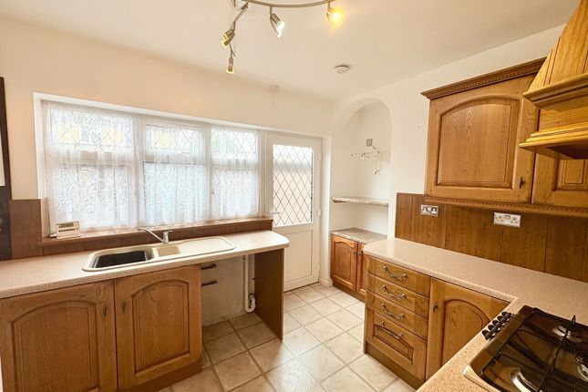 12, Rydal Avenue, NOTTINGHAM photo 3