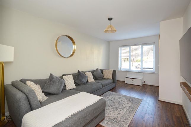 2, Farrier Way, Bristol photo 2