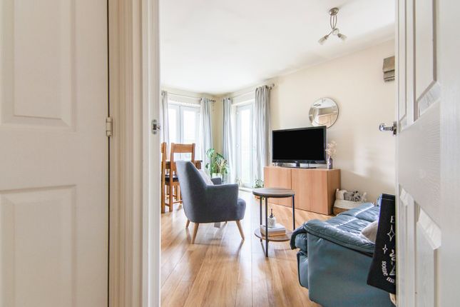 Flat for sale in Philmont Court, Coventry