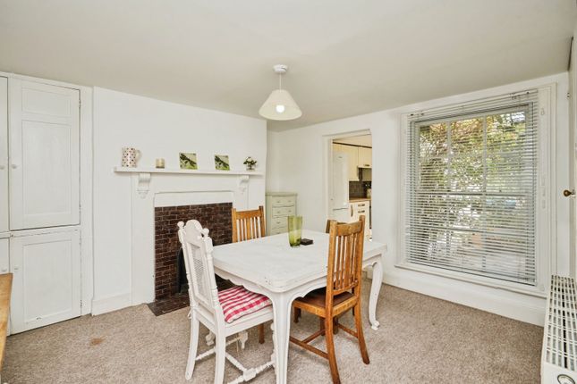 15, Lugley Street, Isle of Wight photo 4