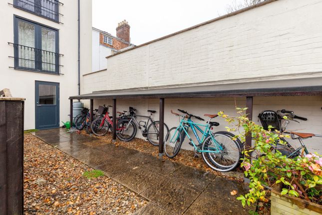 Flat for sale in Rectory Road, Oxford