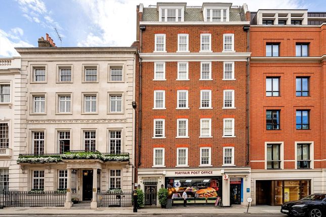 Flat 25, 32, Grosvenor Street, London photo 3