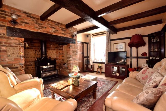 3 Bed Barn Conversion For Sale In Forest Lane Worthing West