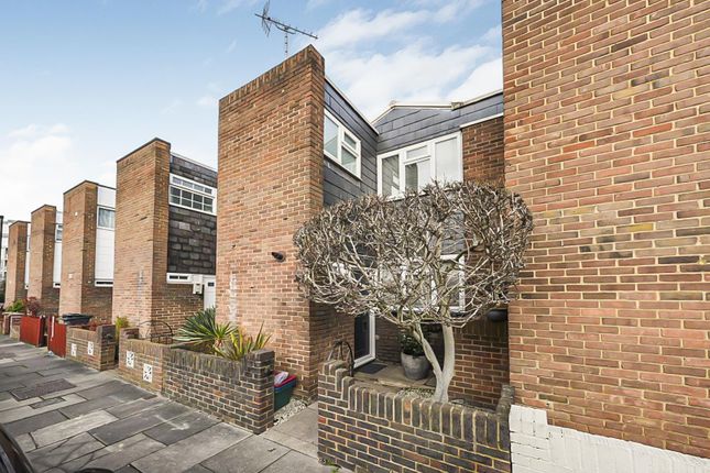 Thumbnail Terraced house for sale in Burford Road, Brentford