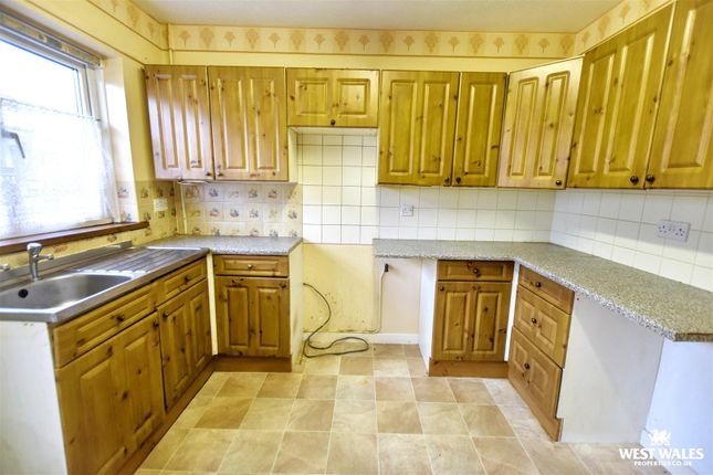 7, Vicarage Fields, Pembroke photo 3