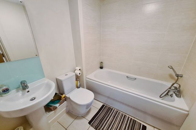 67, Brunswick Place, Southampton photo 4