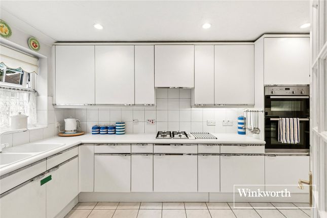 9, Spring Place, Finchley photo 4