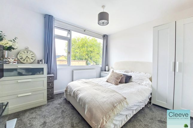 21, Helens Close, Cheltenham photo 4