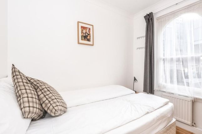 Flat 7, Lansdowne House, London photo 4