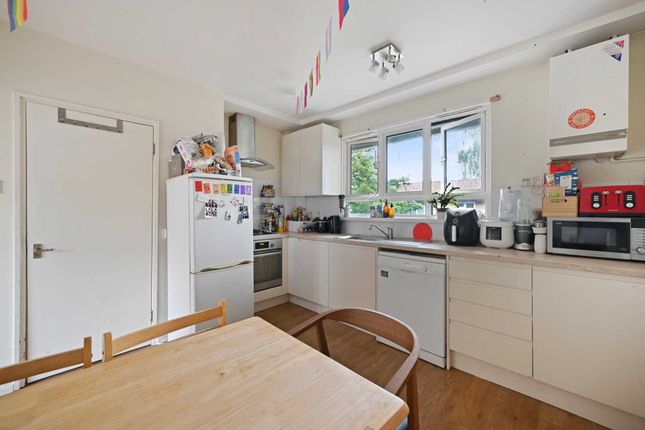 Flat for sale in Heather Close, London