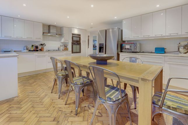58, Rotherwick Road, Hampstead Garden Suburb photo 4