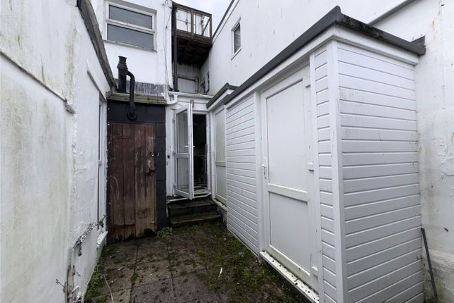Shoreline, 17, Marine Terrace, Cornwall photo 3