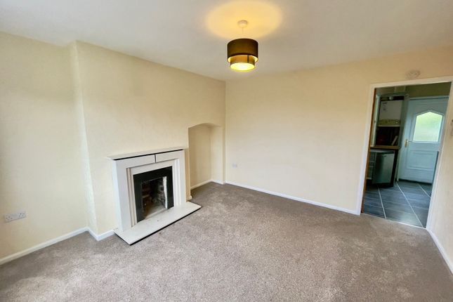 46, Westfield Drive, Leeds photo 2