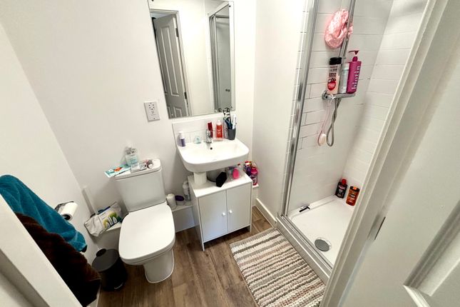 Apartment, Warrington photo 5