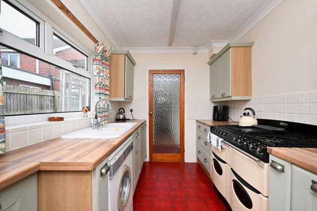 76, Haygate Road, Telford photo 4