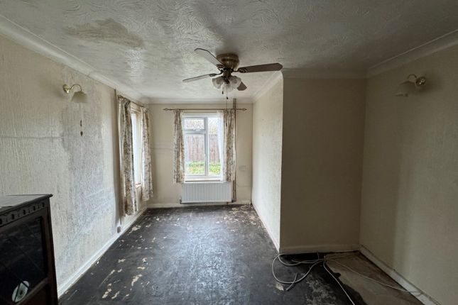 4 Aitkens Terrace, Terrington St. John, Wisbech photo 3