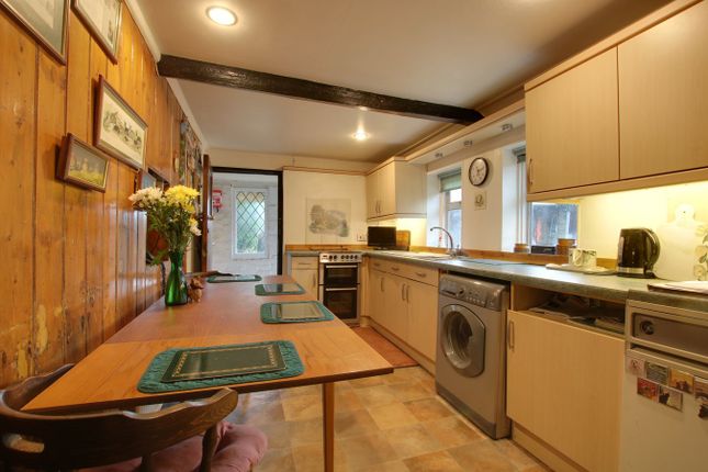 Brook Cottage, Fish Street, Christchurch photo 4