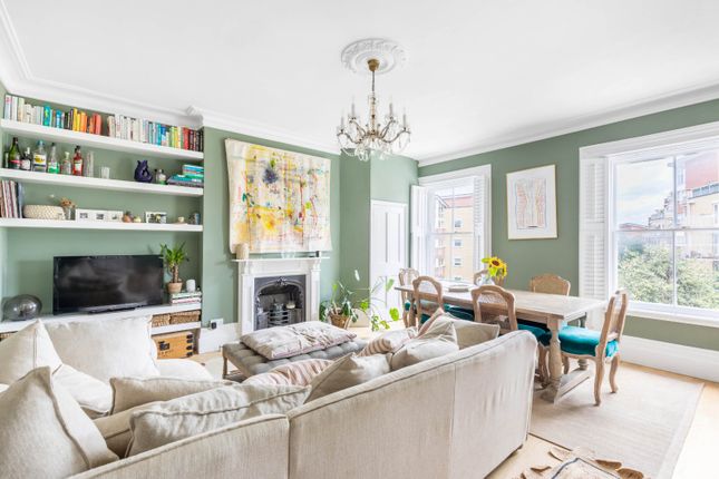 Flat for sale in Twickenham Road, Teddington, Middlesex