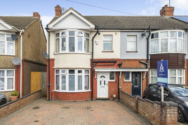 Thumbnail Semi-detached house for sale in Poynters Road, Luton, Bedfordshire